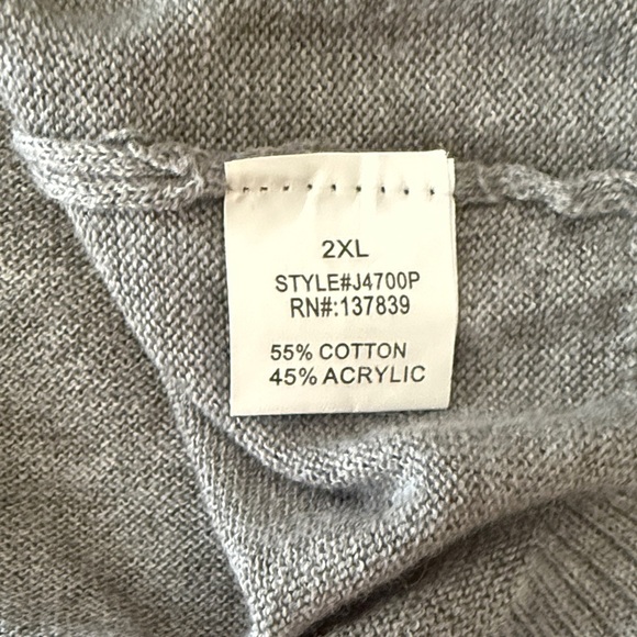 Debut Heather Gray Short Sleeve Button-Down Top - Picture 7 of 11